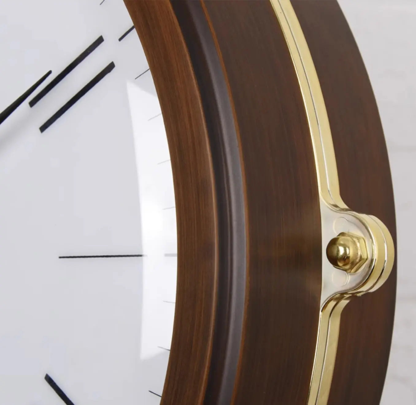 Minimalist Deer Double-Sided Silent Wall Clock - UV Electroplated Tanest